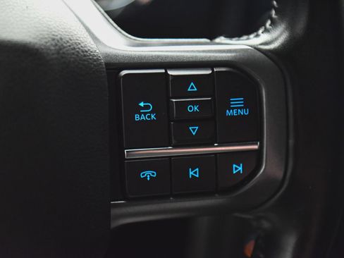 Used 2022 Ford F150 Lariat AWD/4WD image 26