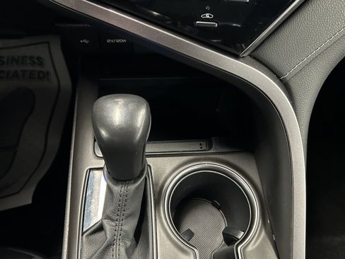 Used 2023 Toyota Camry SE image 34