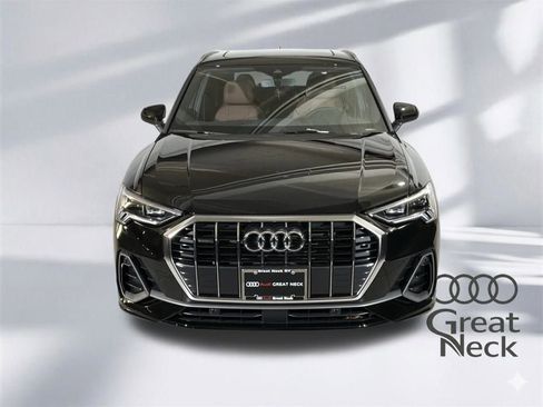 Used 2025 Audi Q3 2.0T Premium w/ Convenience Package image 22