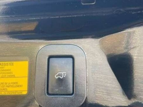 Used 2011 Toyota Sienna XLE FWD image 17