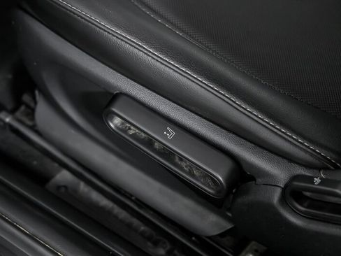 Used 2018 MINI Cooper Convertible image 25