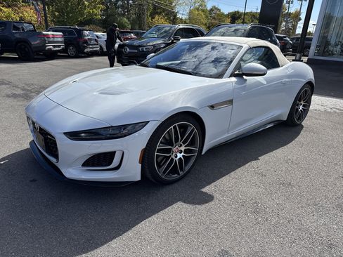 Used 2021 Jaguar F-TYPE R-Dynamic image 4