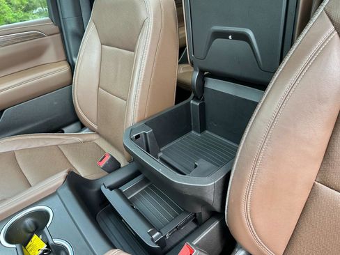 Used 2021 Chevrolet Suburban High Country image 62