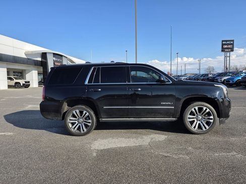 Used 2019 GMC Yukon Denali w/ Denali Ultimate Package image 9