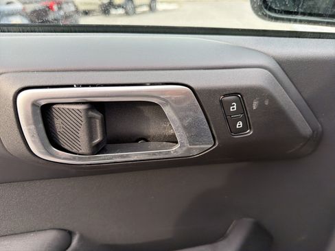 New 2025 Ford Bronco Outer Banks image 17