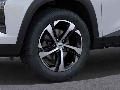 New 2026 Chevrolet Trax RS w/ Driver Confidence Package image 9