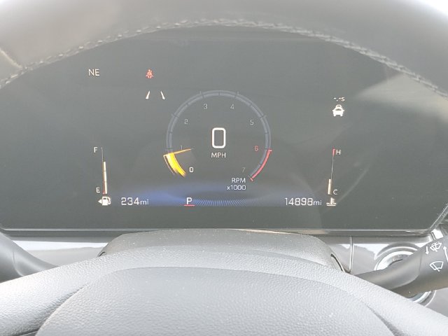 Used 2025 Chevrolet Trax ACTIV w/ Driver Confidence Package FWD image 19