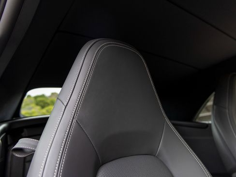 Certified 2022 Porsche 911 Carrera image 51