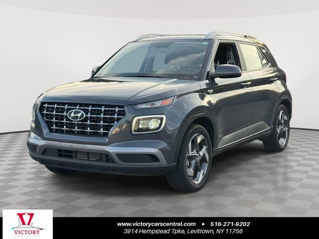 Used 2024 Hyundai Venue Limited FWD image 1