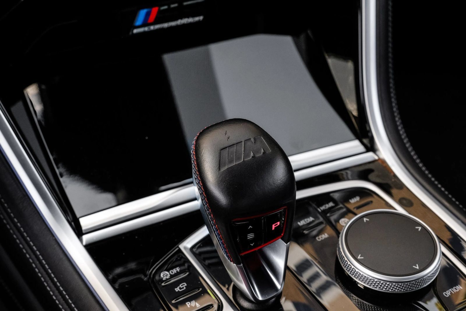 Used 2022 BMW M8 Competition w/ M Carbon Exterior Package AWD/4WD image 29