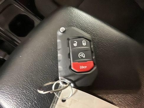Used 2022 Jeep Wrangler Unlimited Sport AWD/4WD image 24