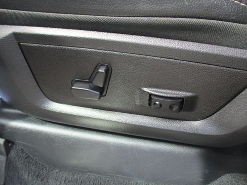 Used 2020 RAM 2500 Laramie AWD/4WD image 15