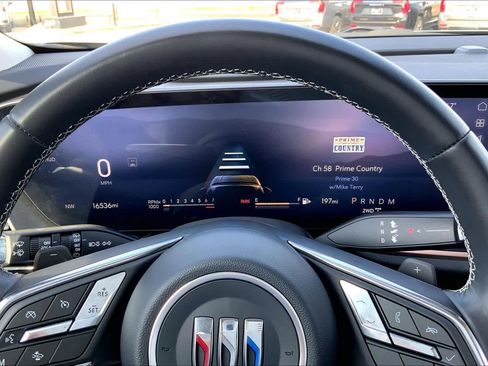 Certified 2025 Buick Envision Sport Touring image 24