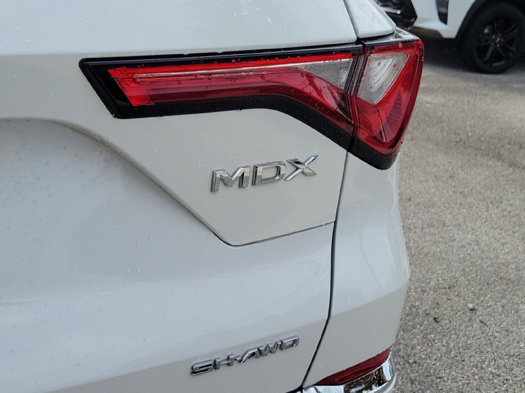 Used 2023 Acura MDX SH-AWD image 7