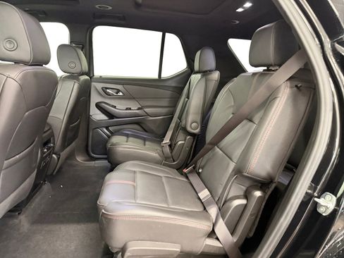 Used 2023 Chevrolet Traverse RS w/ LPO, Floor Liner Package image 8