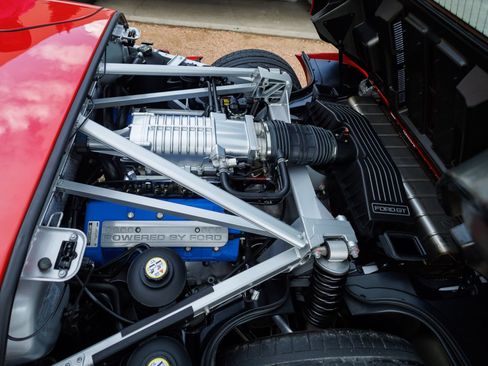 Used 2005 Ford GT RWD image 58