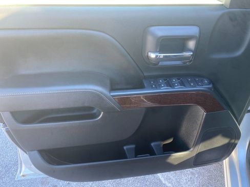 Used 2018 GMC Sierra 1500 SLE w/ SLE Value Package image 11