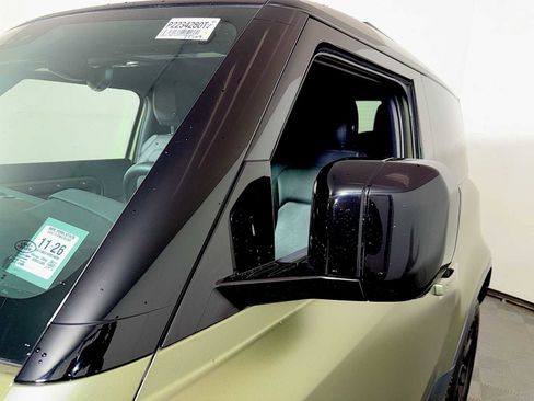 Used 2023 Land Rover Defender 90 S image 29