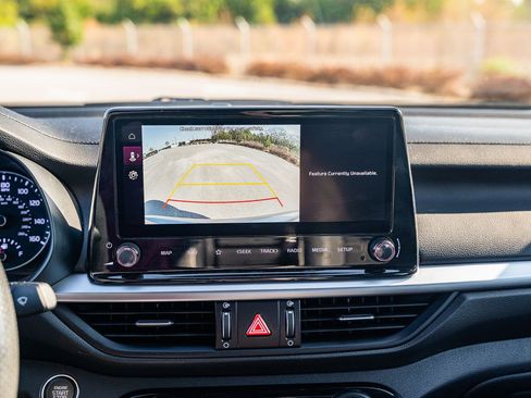 Used 2024 Kia Forte GT-Line image 32