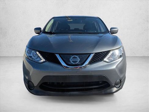 Used 2018 Nissan Rogue Sport S FWD image 2