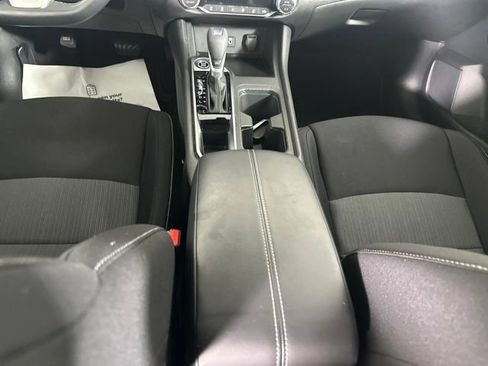 Used 2021 Nissan Sentra SV FWD image 19