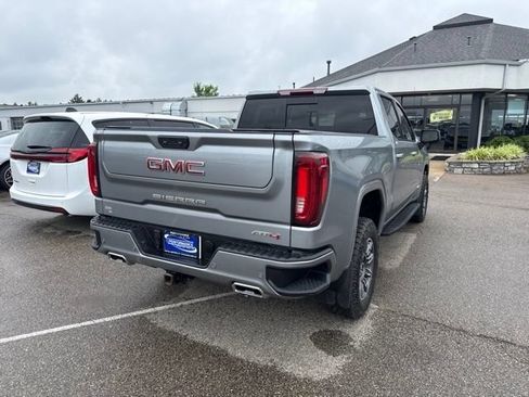 Used 2024 GMC Sierra 1500 AT4 w/ AT4 Premium Package AWD/4WD image 10