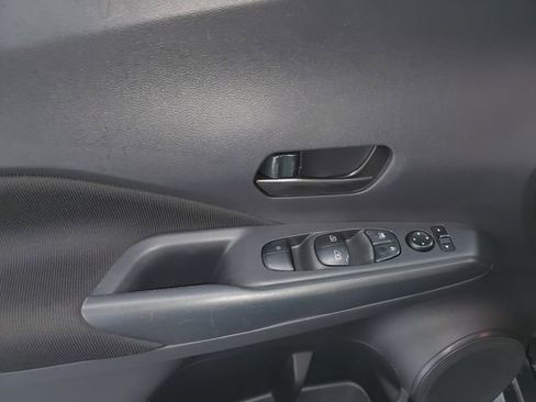 Used 2023 Nissan Kicks S image 22