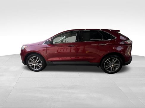 Used 2019 Ford Edge Titanium w/ Cold Weather Package AWD/4WD image 9