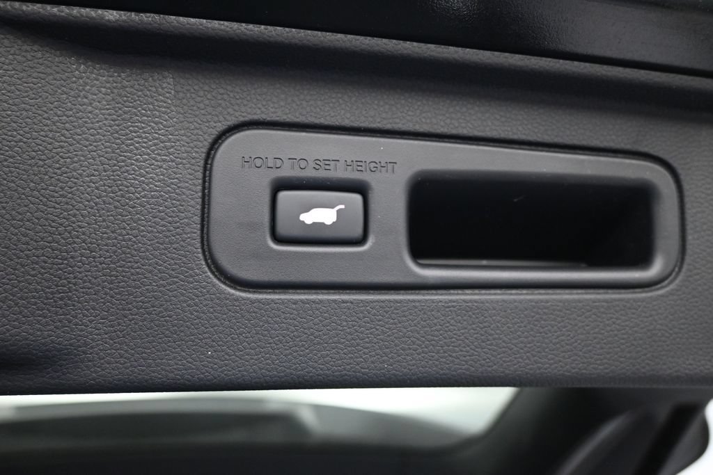 Used 2025 Honda Pilot EX-L image 19