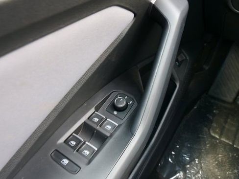 New 2025 Volkswagen Jetta SE image 27