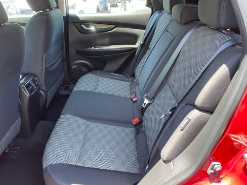 Certified 2022 Nissan Rogue Sport SV AWD/4WD image 8