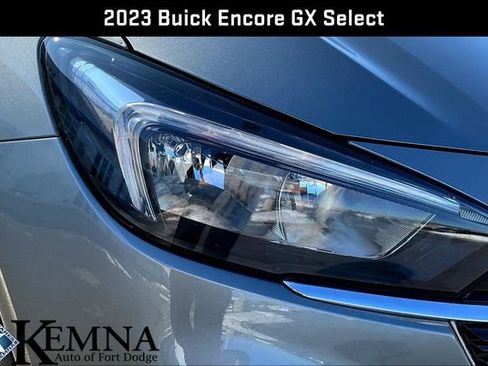Used 2023 Buick Encore GX Select w/ Safety Package II image 33