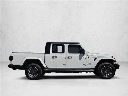 Used 2022 Jeep Gladiator Overland w/ Popular Equipment Package AWD/4WD image 4