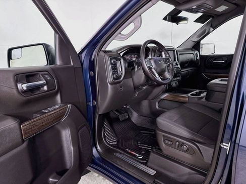 Used 2021 Chevrolet Silverado 1500 LT Trail Boss AWD/4WD image 3