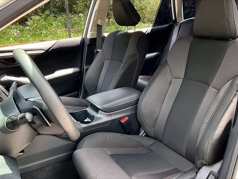 Used 2025 Subaru Outback AWD/4WD image 18