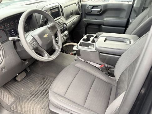 Used 2022 Chevrolet Silverado 1500 Custom image 6