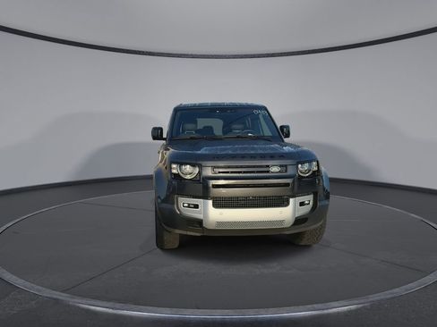 Used 2024 Land Rover Defender 110 S AWD/4WD image 3