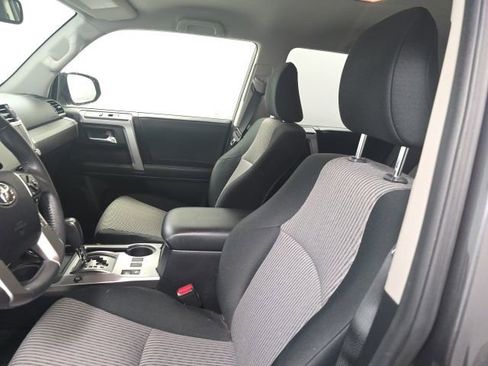 Used 2021 Toyota 4Runner SR5 AWD/4WD image 25
