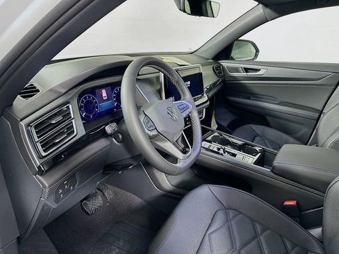 New 2026 Volkswagen Atlas Cross Sport SE AWD/4WD image 11