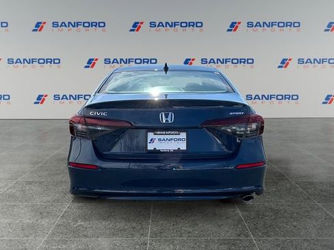 Used 2025 Honda Civic Sport image 4