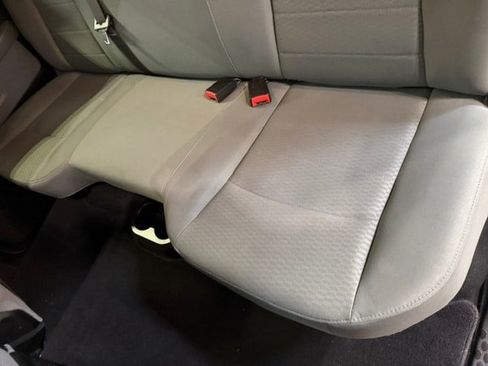 Used 2019 RAM 1500 Classic SLT AWD/4WD image 36