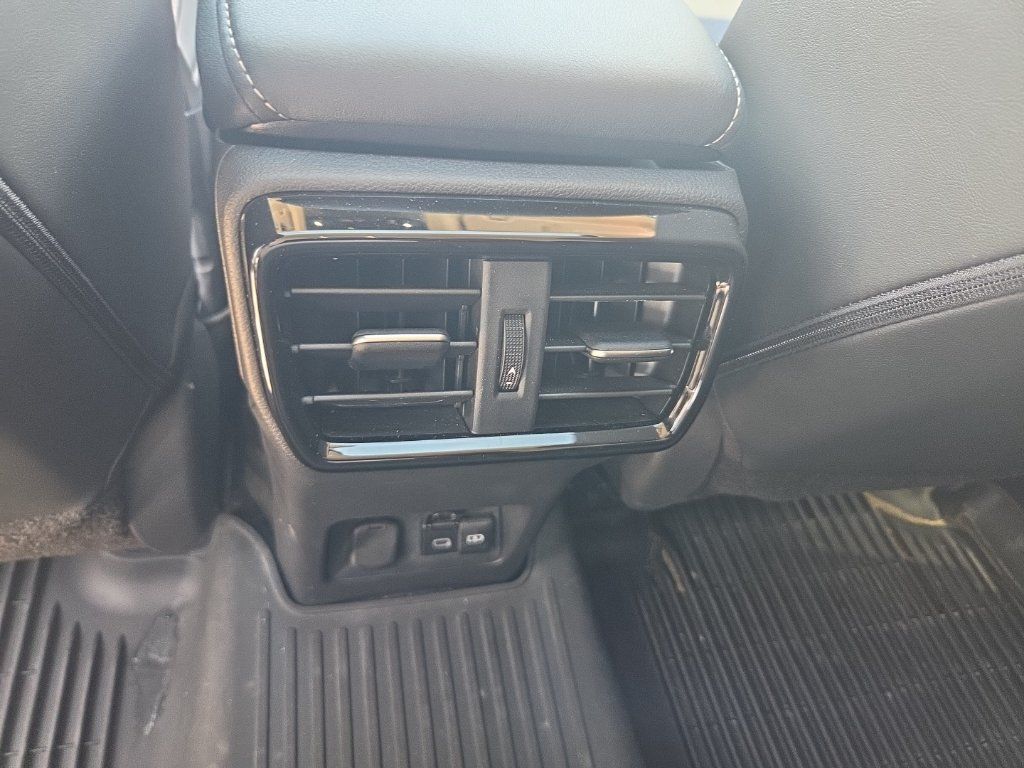 Used 2024 Lexus NX 250 FWD image 16