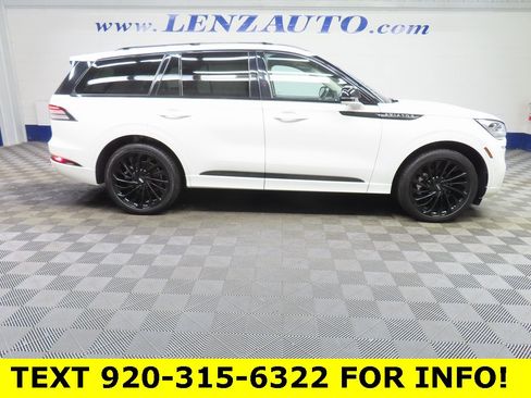 Used 2023 Lincoln Aviator Reserve w/ Equipment Group 201A image 2