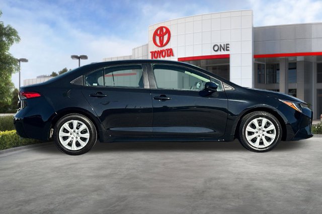 Used 2024 Toyota Corolla LE FWD image 3