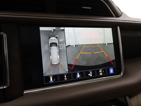Used 2022 GMC Yukon XL Denali w/ Max Trailering Package AWD/4WD image 17