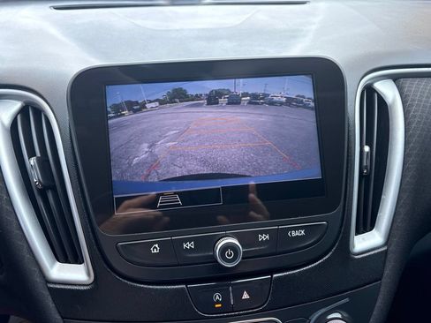 Used 2022 Chevrolet Malibu LT FWD image 20