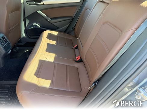 Used 2021 Volkswagen Passat 2.0T SE image 18