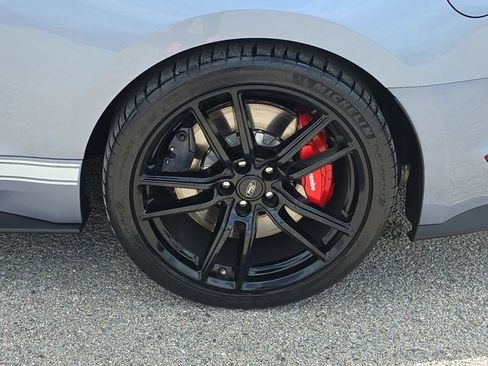 Used 2022 Ford Mustang Shelby GT500 w/ Technology Package RWD image 33
