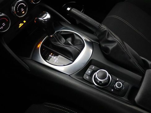 Used 2017 FIAT 124 Spider Classica RWD image 25