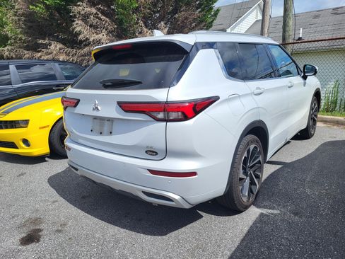 Used 2023 Mitsubishi Outlander SEL FWD image 4